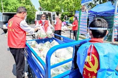 前一天預購、第二天送貨——川沙社區直供模式讓居民在家門口選購新鮮蔬果